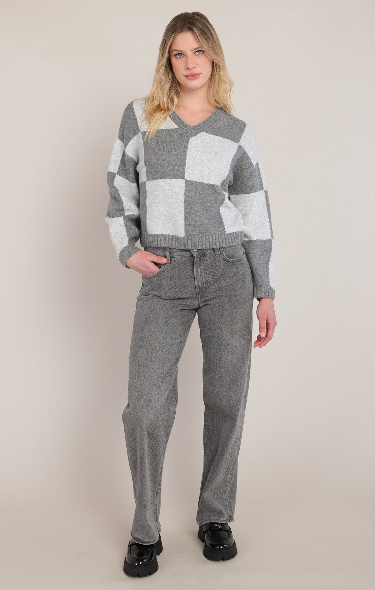 Relaxed Colourblock Crewneck Jumper