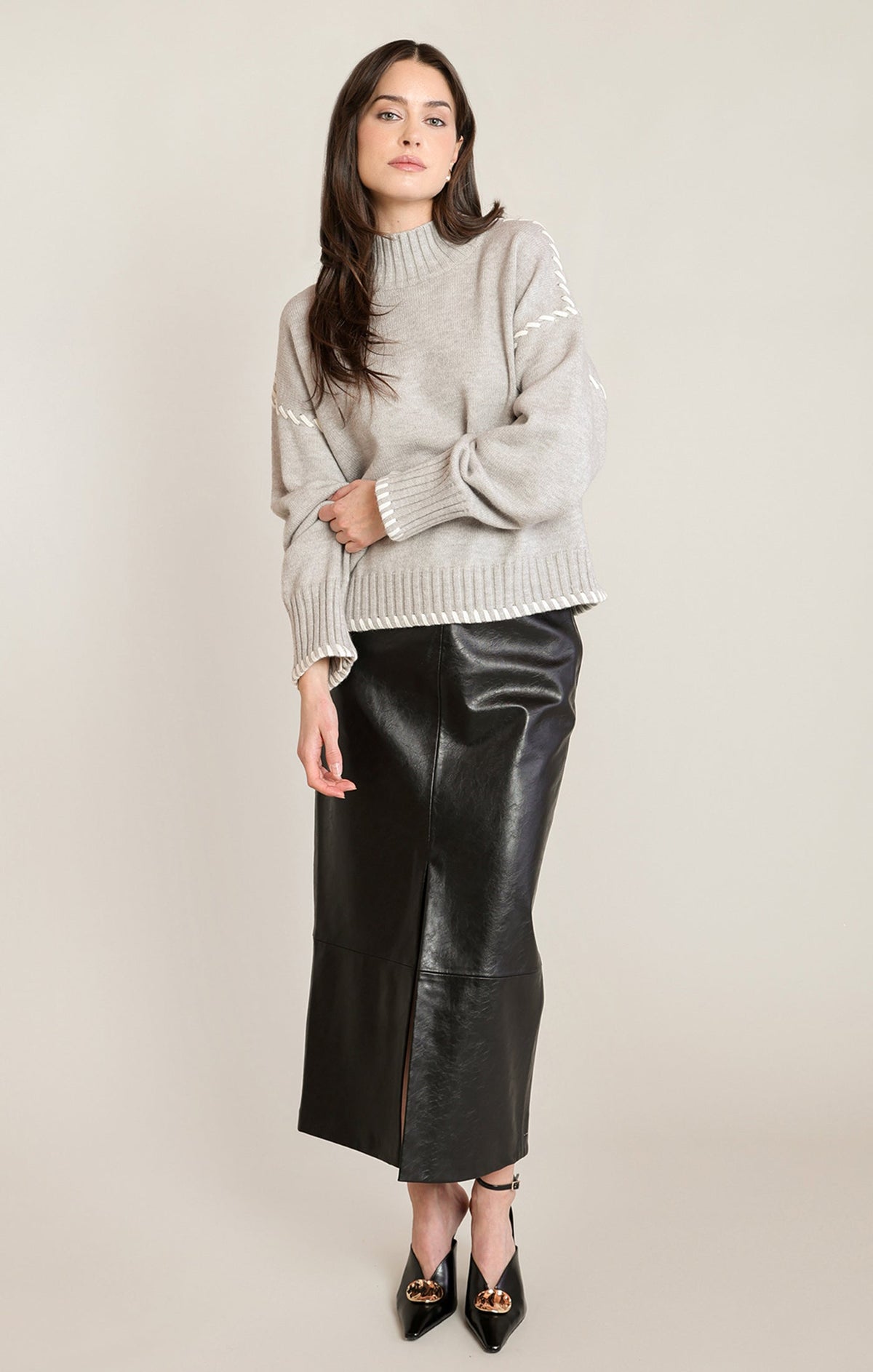 Relaxed Ribbed Roll-Neck Jumper