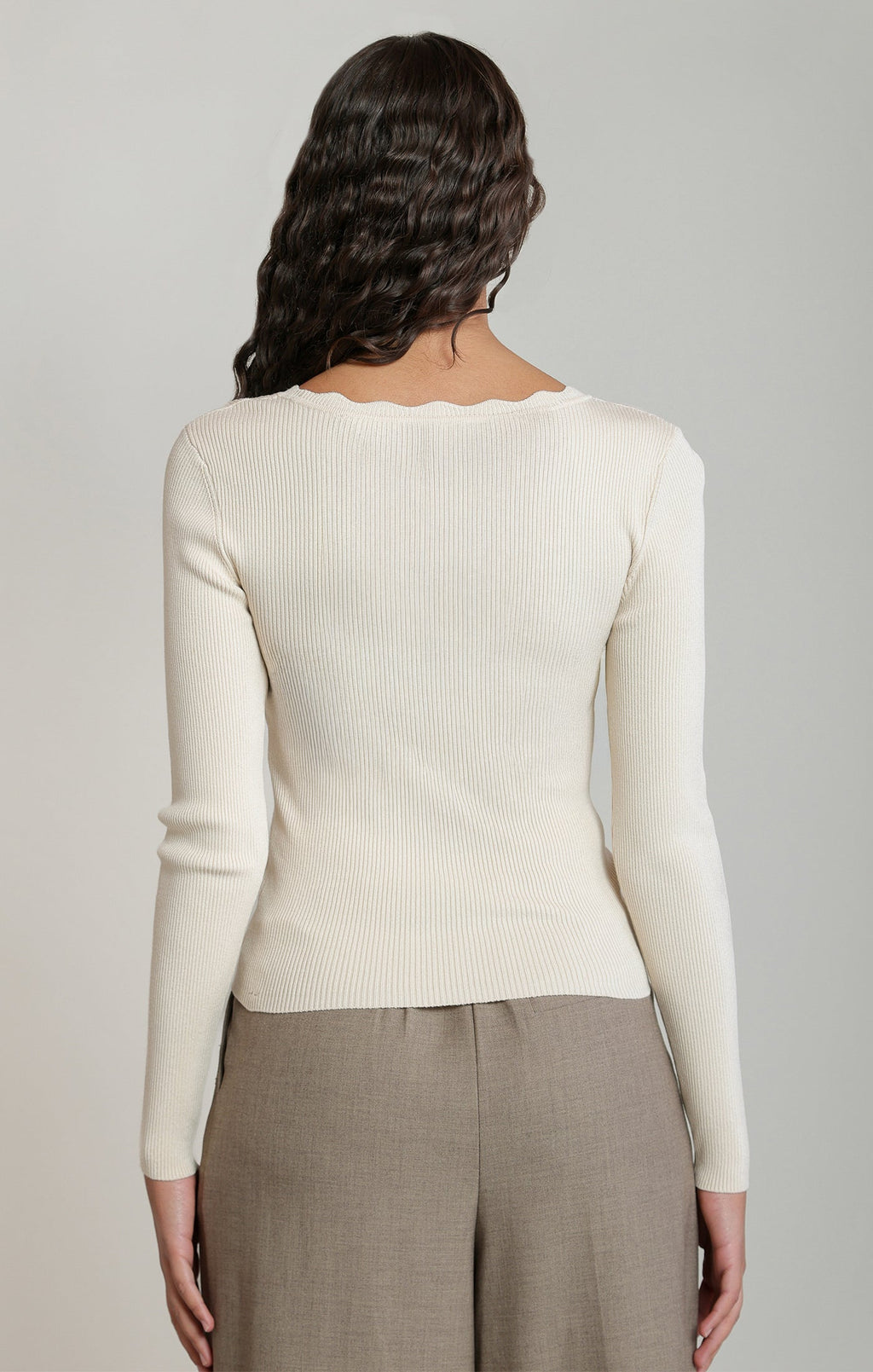 Scallop-Neck Long-Sleeve Knit Top