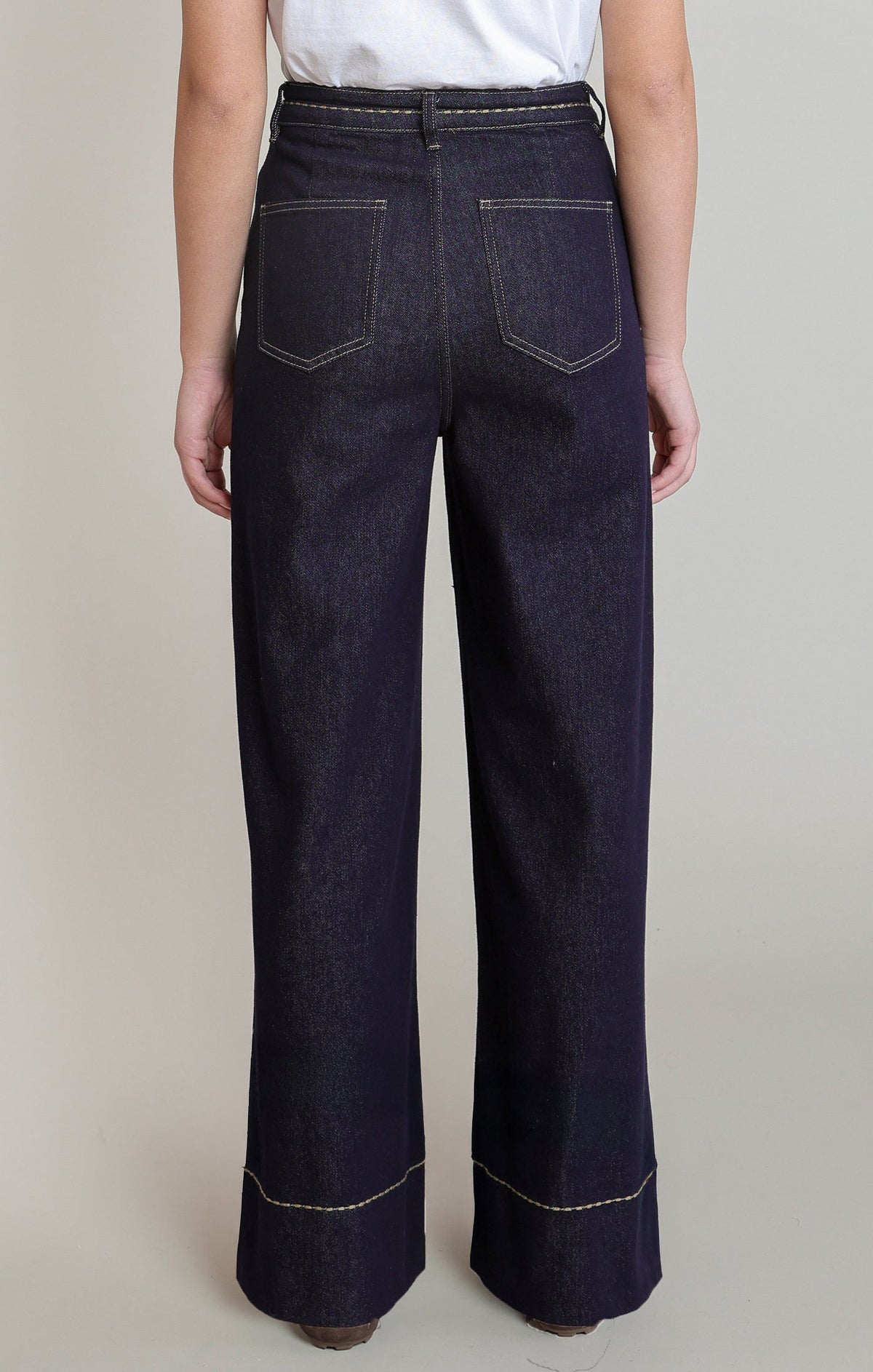 Contrast-Stitch Straight-Leg Jeans